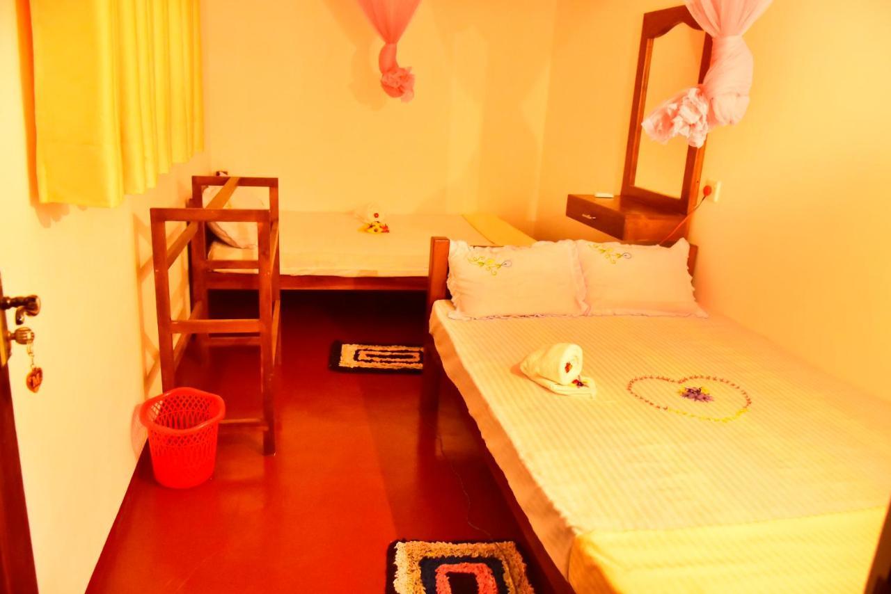 Canal Side Safari Resort Удавалаве Экстерьер фото